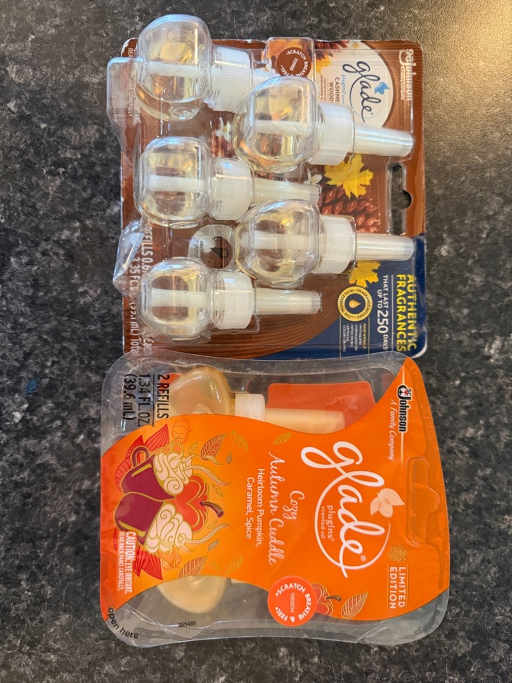 Glade plugin refill pack cashmere woods & cozy autumn cuddle pumpkin spice